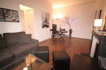 My Apartment In Paris Jonquiere Buitenkant foto